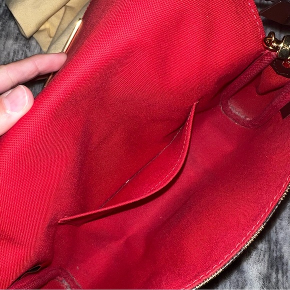 LOUIS VUITTON EBENE DAMIER FAVORITE MM CROSSBODY BAG - Picture 4 of 16